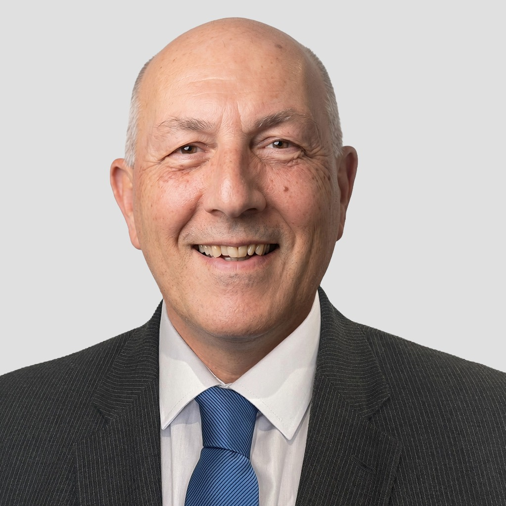Portrait Photo of Donald Sant